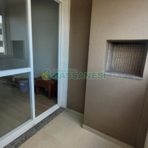Apartamento com 70m², 3 dormitórios, 1 vaga, no bairro Santa Catarina em Caxias do Sul para Alugar