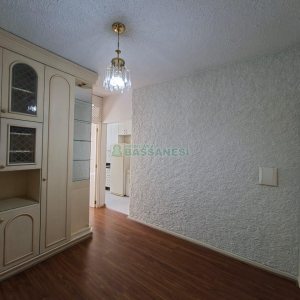 Apartamento com 30m², 1 dormitório, no bairro Centro em Caxias do Sul para Alugar