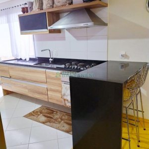 Apartamento com 82m², 2 dormitórios, 2 vagas, no bairro Medianeira em Caxias do Sul para Comprar