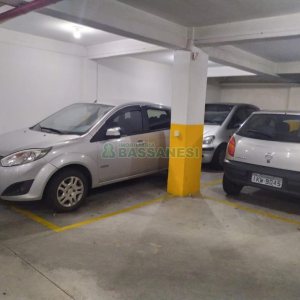 Apartamento com 82m², 2 dormitórios, 2 vagas, no bairro Medianeira em Caxias do Sul para Comprar