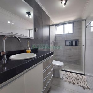 Apartamento com 99m², 2 dormitórios, 1 vaga, no bairro Centro em Caxias do Sul para Comprar