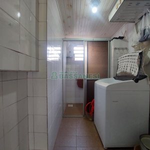 Casa com 178m², 3 dormitórios, 1 vaga, no bairro Pio X em Caxias do Sul para Comprar