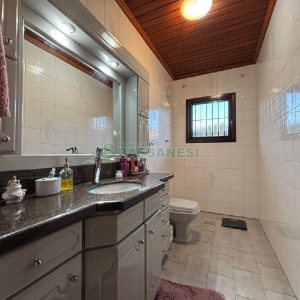 Casa com 630m², 3 dormitórios, 4 vagas, no bairro São Cristóvão em Caxias do Sul para Comprar