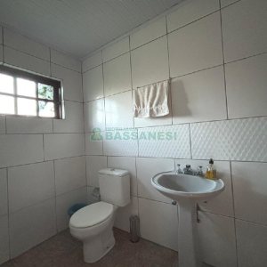 Casa com 630m², 3 dormitórios, 4 vagas, no bairro São Cristóvão em Caxias do Sul para Comprar