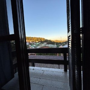 Casa com 630m², 3 dormitórios, 4 vagas, no bairro São Cristóvão em Caxias do Sul para Comprar