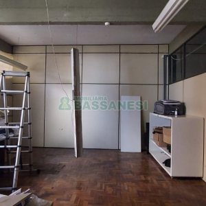 Pavilhão com 450m², no bairro Pio X em Caxias do Sul para Alugar