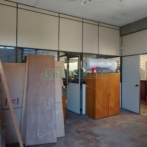 Pavilhão com 450m², no bairro Pio X em Caxias do Sul para Alugar