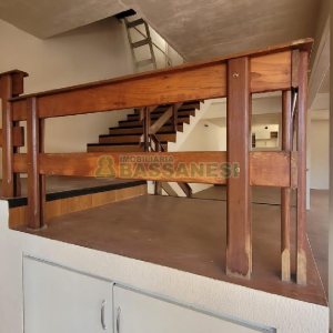 Pavilhão com 262m², 2 vagas, no bairro Planalto em Caxias do Sul para Alugar