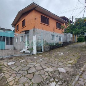 Pavilhão com 401m², no bairro Sagrada Família em Caxias do Sul para Comprar