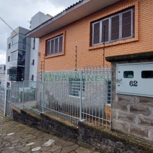 Pavilhão com 401m², no bairro Sagrada Família em Caxias do Sul para Comprar