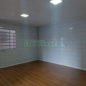 Pavilhão com 401m², no bairro Sagrada Família em Caxias do Sul para Comprar