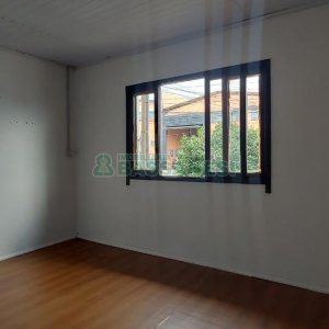 Pavilhão com 401m², no bairro Sagrada Família em Caxias do Sul para Comprar