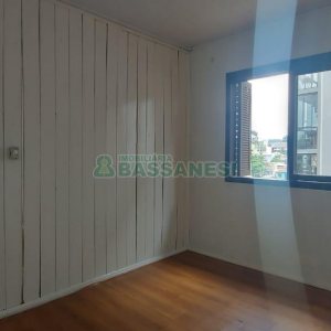 Pavilhão com 401m², no bairro Sagrada Família em Caxias do Sul para Comprar