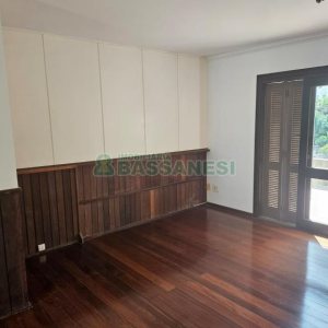 Apto/Cobertura com 285m², 5 dormitórios, 4 vagas, no bairro Panazzolo em Caxias do Sul para Comprar