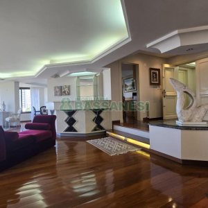 Apartamento com 375m², 3 dormitórios, 4 vagas, no bairro Madureira em Caxias do Sul para Comprar