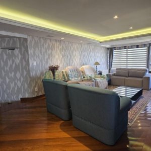Apartamento com 375m², 3 dormitórios, 4 vagas, no bairro Madureira em Caxias do Sul para Comprar