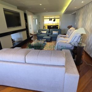 Apartamento com 375m², 3 dormitórios, 4 vagas, no bairro Madureira em Caxias do Sul para Comprar