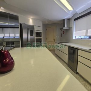 Apartamento com 375m², 3 dormitórios, 4 vagas, no bairro Madureira em Caxias do Sul para Comprar