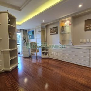 Apartamento com 375m², 3 dormitórios, 4 vagas, no bairro Madureira em Caxias do Sul para Comprar