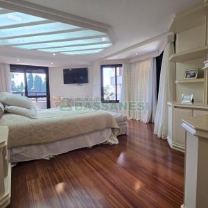 Apartamento com 375m², 3 dormitórios, 4 vagas, no bairro Madureira em Caxias do Sul para Comprar