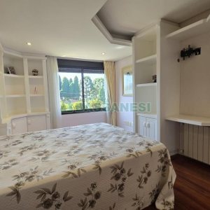 Apartamento com 375m², 3 dormitórios, 4 vagas, no bairro Madureira em Caxias do Sul para Comprar