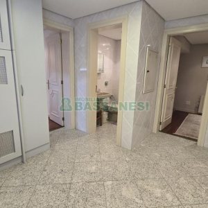 Apartamento com 375m², 3 dormitórios, 4 vagas, no bairro Madureira em Caxias do Sul para Comprar