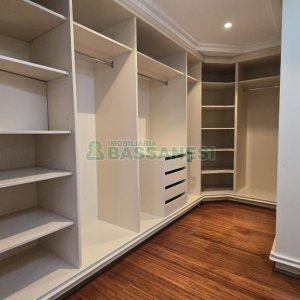 Apartamento com 375m², 3 dormitórios, 4 vagas, no bairro Madureira em Caxias do Sul para Comprar