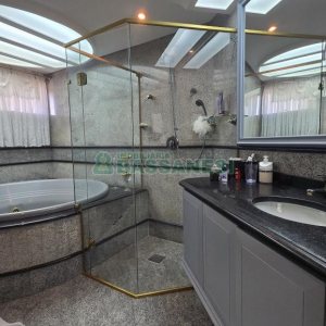 Apartamento com 375m², 3 dormitórios, 4 vagas, no bairro Madureira em Caxias do Sul para Comprar