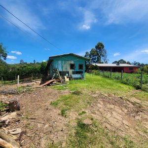 Chácara com 150m², 3 dormitórios, no bairro Apanhador em Caxias do Sul para Comprar