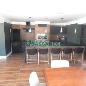 Apto Mobiliado com 50m², 1 dormitório, 1 vaga, no bairro Madureira em Caxias do Sul para Alugar