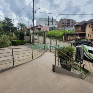 Apartamento com 58m², 2 dormitórios, 1 vaga, no bairro Santa Lúcia em Caxias do Sul para Alugar