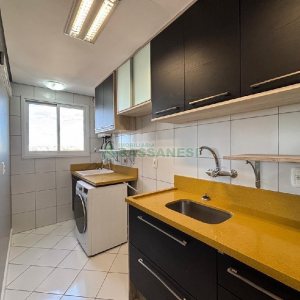 Apartamento com 58m², 2 dormitórios, 1 vaga, no bairro Santa Lúcia em Caxias do Sul para Alugar