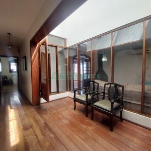 Casa Mobiliada com 370m², 5 dormitórios, 4 vagas, no bairro Nossa Senhora de Lourdes em Caxias do Sul para Alugar