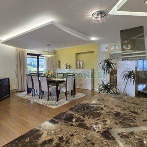 Apto Mobiliado com 374m², 3 dormitórios, 4 vagas, no bairro Madureira em Caxias do Sul para Alugar ou Comprar