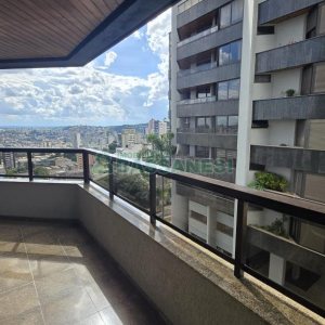 Apto Mobiliado com 374m², 3 dormitórios, 4 vagas, no bairro Madureira em Caxias do Sul para Alugar ou Comprar