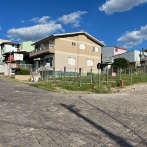 Terreno com 360m², no bairro Nossa Senhora de Fátima em Caxias do Sul para Comprar