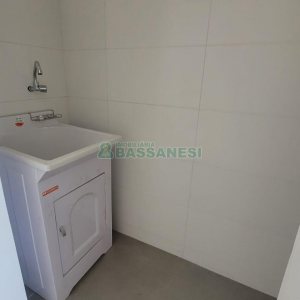 Apartamento com 42m², 1 vaga, no bairro Lourdes em Caxias do Sul para Alugar