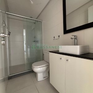 Apto Mobiliado com 70m², 1 dormitório, 1 vaga, no bairro Lourdes em Caxias do Sul para Alugar