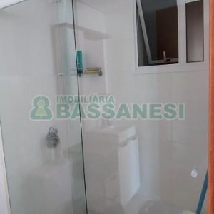 Kitinete com 25m², 1 dormitório, no bairro Cidade Nova em Caxias do Sul para Comprar