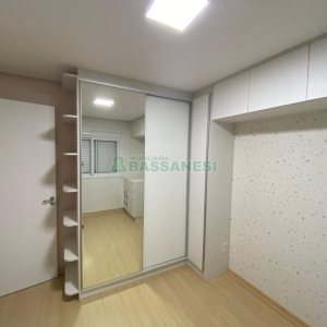 Apartamento com 77m², 2 dormitórios, 6 vagas, no bairro Colina Sorriso em Caxias do Sul para Comprar