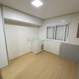 Apartamento com 77m², 2 dormitórios, 6 vagas, no bairro Colina Sorriso em Caxias do Sul para Comprar