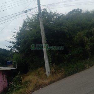 Terreno com 940m², no bairro Vila Lobos em Caxias do Sul para Comprar