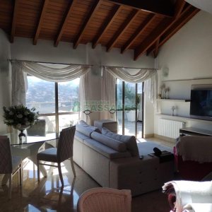 Apartamento com 245m², 3 dormitórios, 2 vagas, no bairro Centro em Caxias do Sul para Alugar ou Comprar