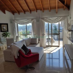 Apartamento com 245m², 3 dormitórios, 2 vagas, no bairro Centro em Caxias do Sul para Alugar ou Comprar