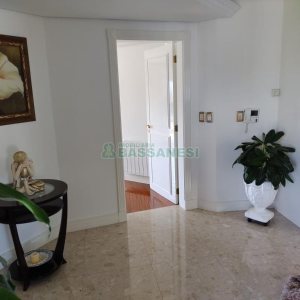 Apartamento com 245m², 3 dormitórios, 2 vagas, no bairro Centro em Caxias do Sul para Alugar ou Comprar