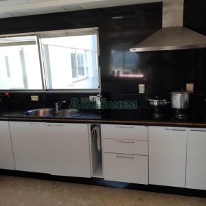 Apartamento com 245m², 3 dormitórios, 2 vagas, no bairro Centro em Caxias do Sul para Alugar ou Comprar