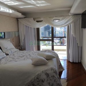 Apartamento com 245m², 3 dormitórios, 2 vagas, no bairro Centro em Caxias do Sul para Alugar ou Comprar