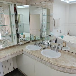 Apartamento com 245m², 3 dormitórios, 2 vagas, no bairro Centro em Caxias do Sul para Alugar ou Comprar