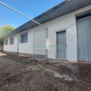 Pavilhão com 520m², no bairro Pio X em Caxias do Sul para Comprar