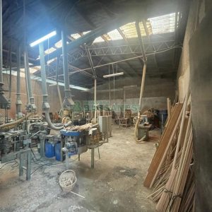 Pavilhão com 700m², no bairro Desvio Rizzo em Caxias do Sul para Comprar